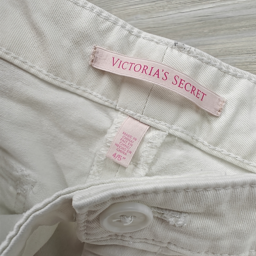 Victoria's Secret White Chino Shorts Size size 4 , 5" shorts - Picture 6 of 6